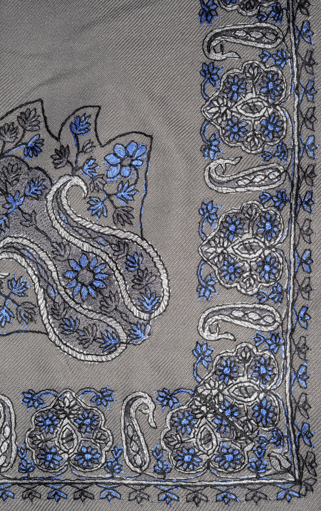 Light Grey Shemagh (Keffiyeh) – Blue Embroidery Pattern | Premium Cotton Headscarf